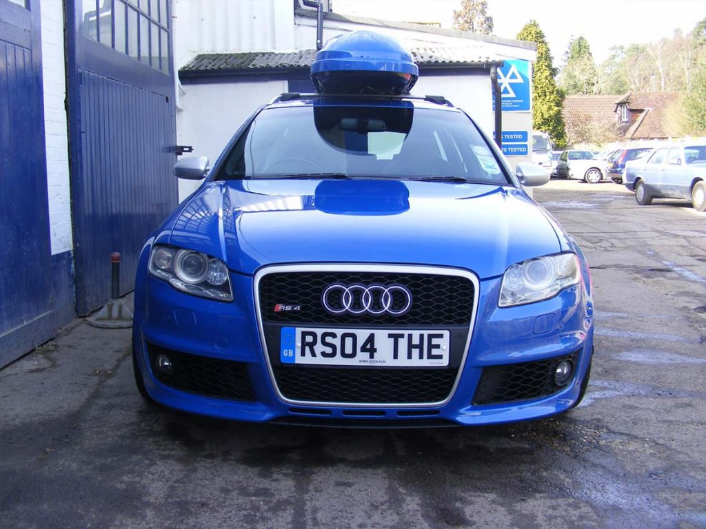 Audi RS4 Avant Part respray and colour matching of roof box